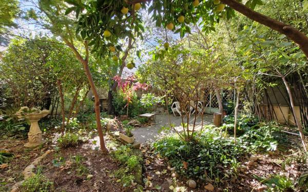 Maison à vendre    7 pièces •  Villeneuve-lès-Avignon