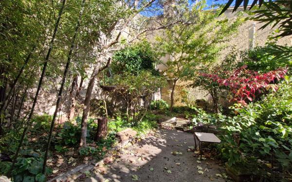 Maison à vendre    7 pièces •  Villeneuve-lès-Avignon