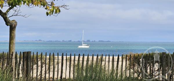 MAISON À ÉTAGE AVEC VUE MER IMPRENABLE