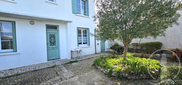 MAISON À ÉTAGE AVEC VUE MER IMPRENABLE