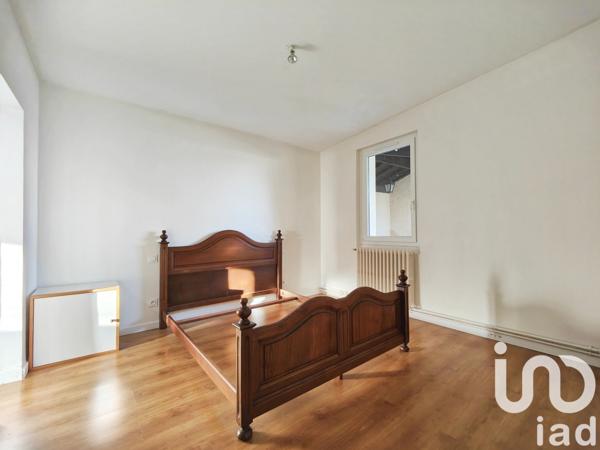 Maison traditionnelle 6 pièces de 127 m² à Carmaux (81400)