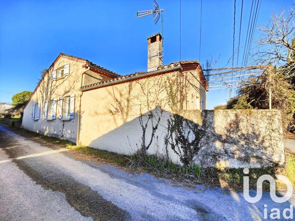 Maison traditionnelle 6 pièces de 127 m² à Carmaux (81400)