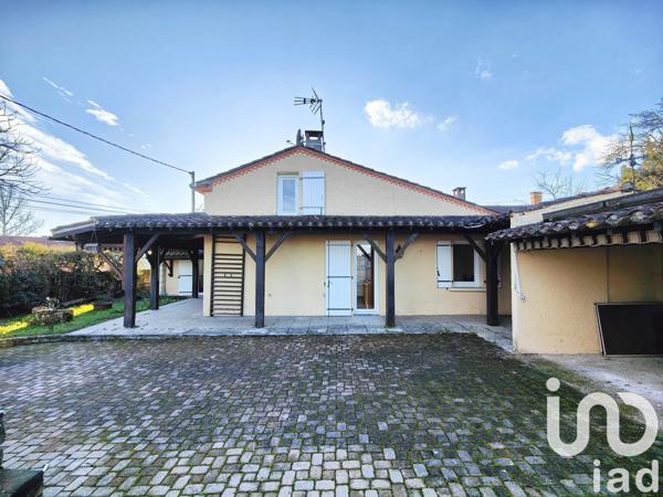 Maison traditionnelle 6 pièces de 127 m² à Carmaux (81400)