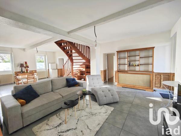 Maison traditionnelle 6 pièces de 127 m² à Carmaux (81400)