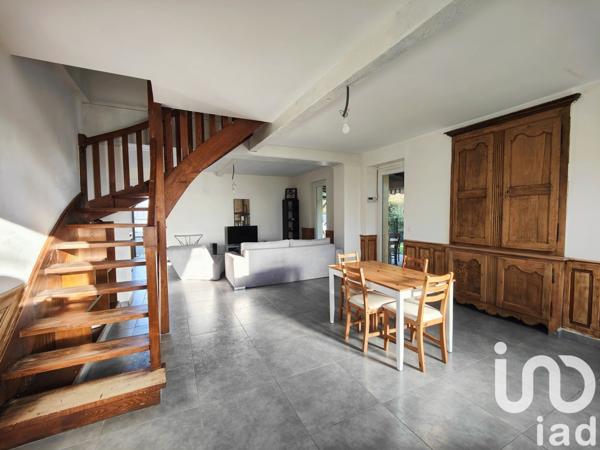 Maison traditionnelle 6 pièces de 127 m² à Carmaux (81400)