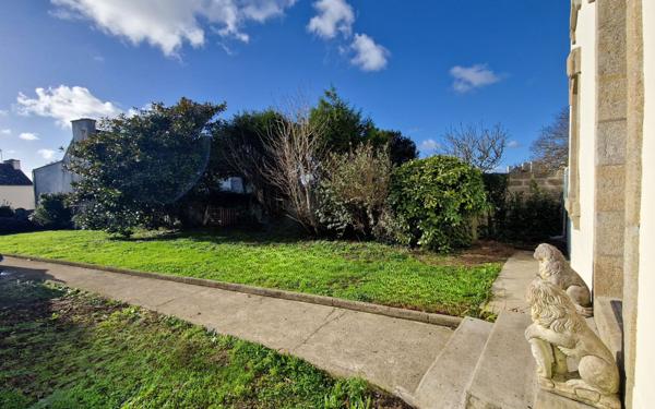 Maison à vendre    5 pièces • 120 m2 Plouhinec