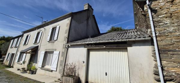 CORPS DE FERME EN PIERRE – 2,3 HECTARES – PROPRIÉTÉ ÉQUESTRE – CALME ABSOLU