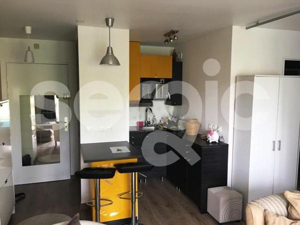 Location 1 Pieces 25 95170 Deuil La Barre 45 0575 12 0003