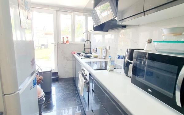 Maison à vendre    4 pièces • 87 m2 Le Blanc-Mesnil