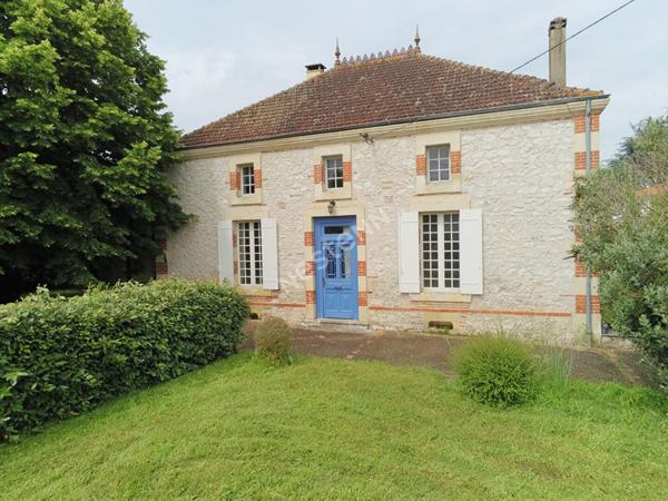 Maison en Pierre Bias 7 pièce(s) 165 m2 proche de villeneuve sur lot