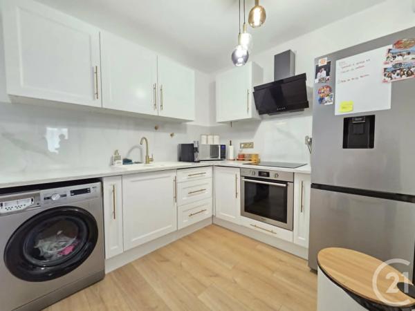 Appartement F3 à vendre  3 pièces - 54,95 m 2   LA SEYNE SUR MER  - 83