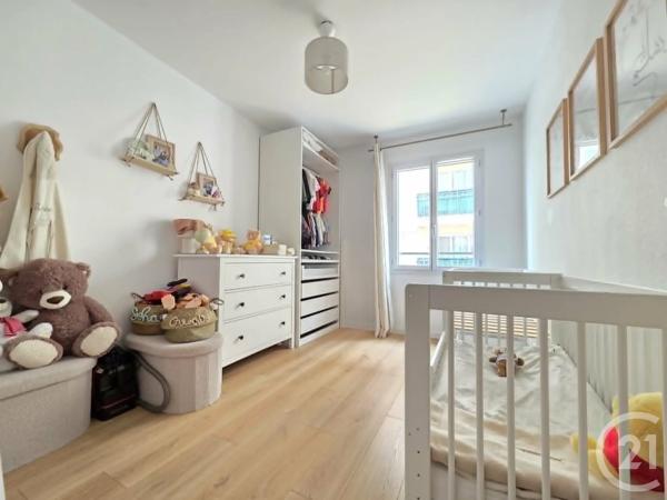 Appartement F3 à vendre  3 pièces - 54,95 m 2   LA SEYNE SUR MER  - 83