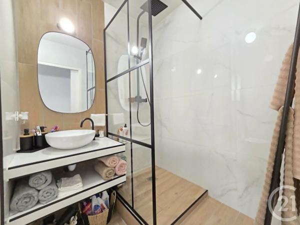 Appartement F3 à vendre  3 pièces - 54,95 m 2   LA SEYNE SUR MER  - 83