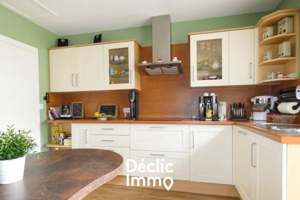 Vente maison individuelle Le poire sur vie, 127m² 6 pièces 275 600€ avec garage