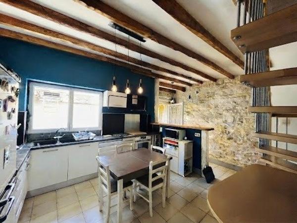 MAISON PLEIN DE CHARME 120m² JARDIN, GARAGE, STUDIO, DEPENDANCE,