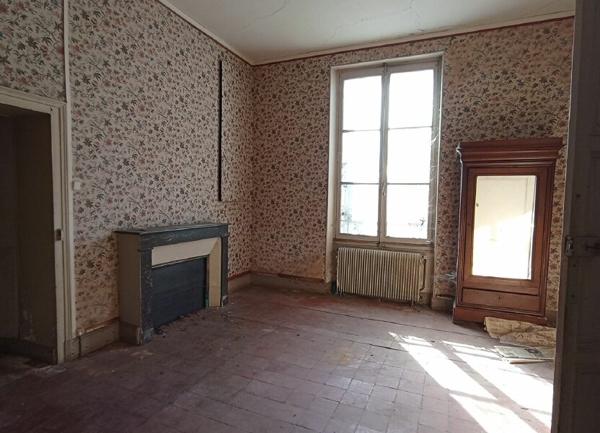 Maison à vendre    7 pièces •  Lorris