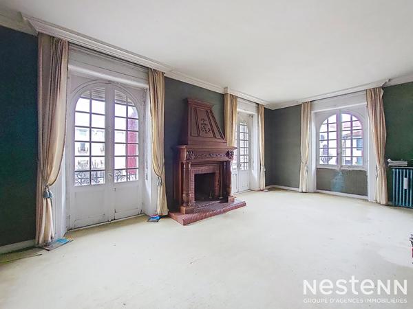 A Vendre Appartement de caractère de 144 m² dans une maison de Maître au coeur du centre historique d'Hendaye