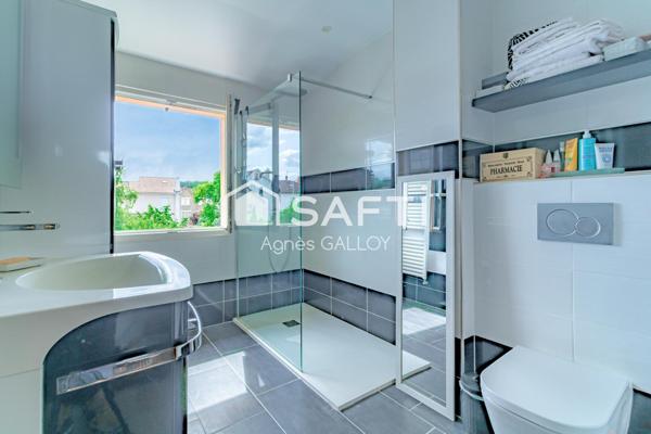 Une adresse prisée et une surface rare à la vente