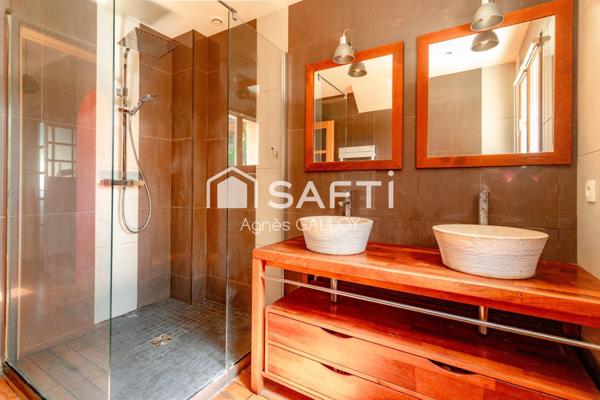 Une adresse prisée et une surface rare à la vente