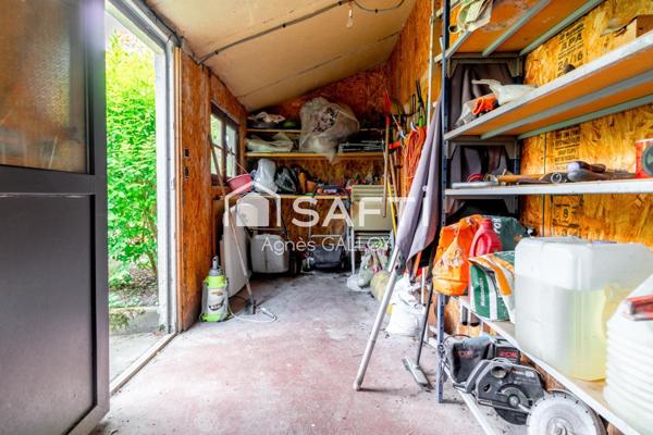 Une adresse prisée et une surface rare à la vente