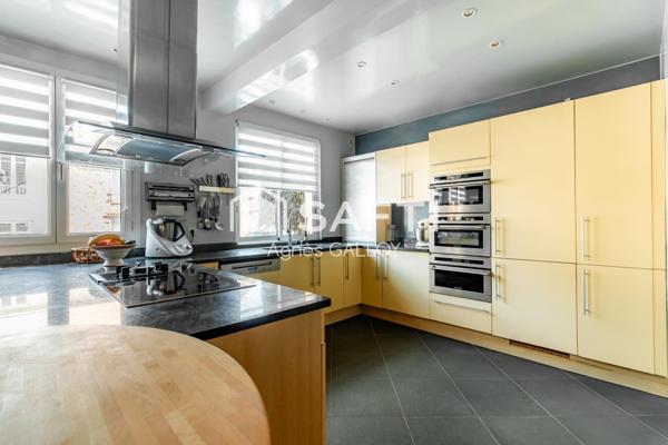 Une adresse prisée et une surface rare à la vente