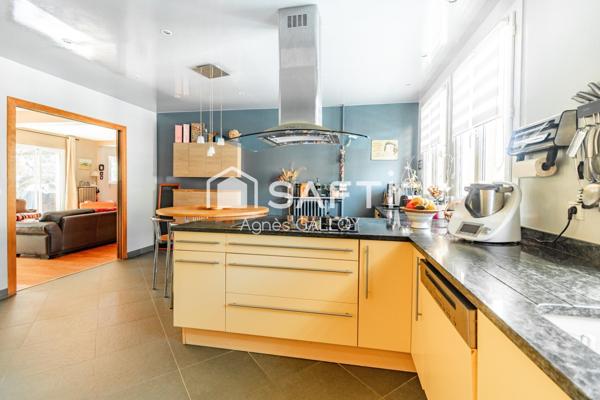 Une adresse prisée et une surface rare à la vente