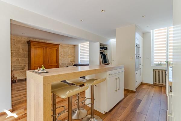 Maison à vendre 570 680 € Bordeaux 5 p 111 m² DPE C