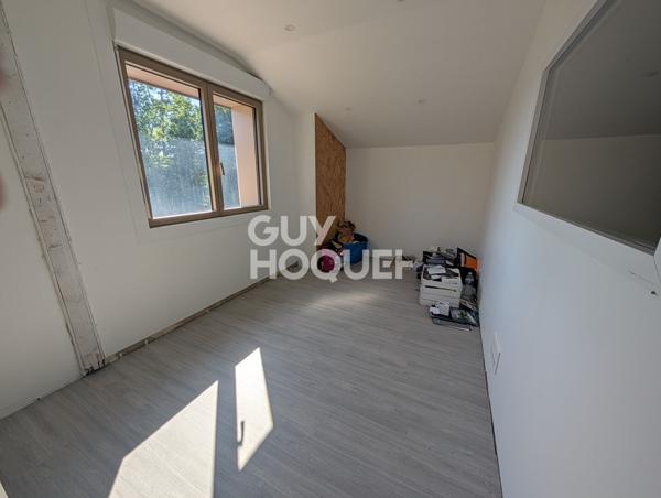 Local commercial Saint Vit 605 m2