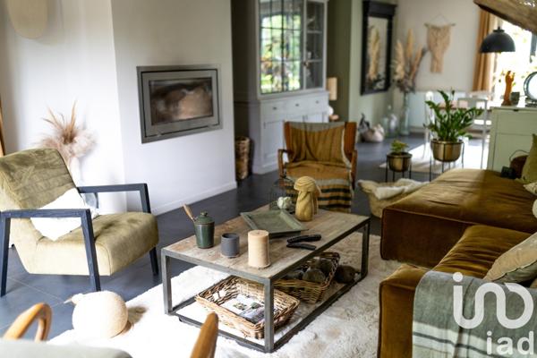 Maison à vendre 7 pièces 190 m² Saint-Étienne-de-Montluc