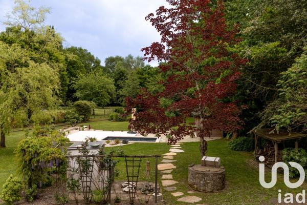 Maison à vendre 7 pièces 190 m² Saint-Étienne-de-Montluc