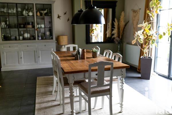 Maison à vendre 7 pièces 190 m² Saint-Étienne-de-Montluc