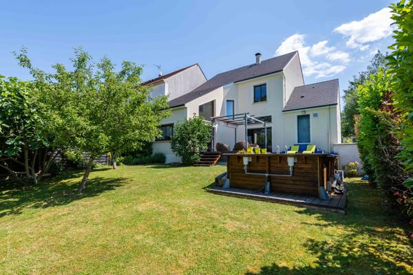 Maison contemporaine Champs-sur-Marne 196m2