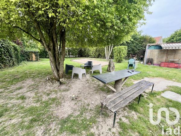 Maison 5 pièces de 126 m² à Puiseaux (45390)