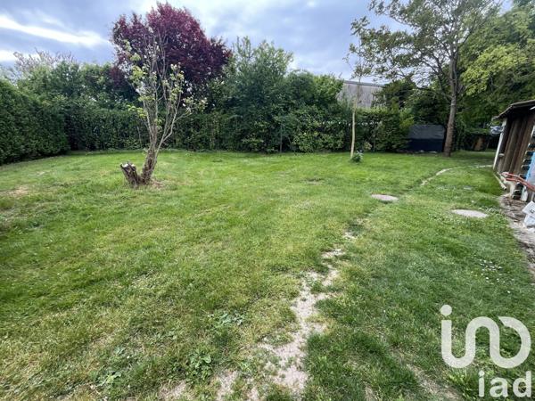 Maison 5 pièces de 126 m² à Puiseaux (45390)