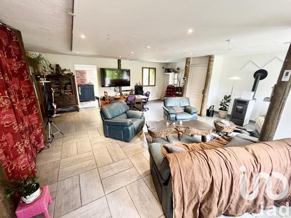 Maison 5 pièces de 126 m² à Puiseaux (45390)