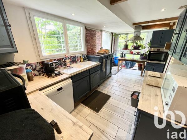 Maison 5 pièces de 126 m² à Puiseaux (45390)