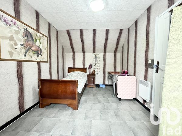 Maison 5 pièces de 126 m² à Puiseaux (45390)