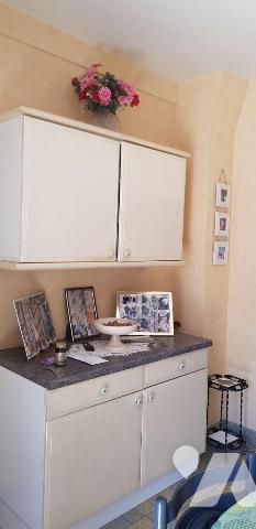 A VENDRE - A CHATRES SUR CHER -  Proche des services cette charmante maison de ville à usage d'...