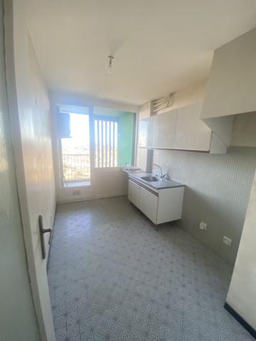 Location T1 34m2 Marseille (13013) - Vue mer