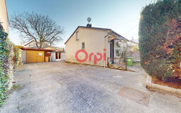 Maison à vendre    3 pièces •  Clichy-sous-Bois