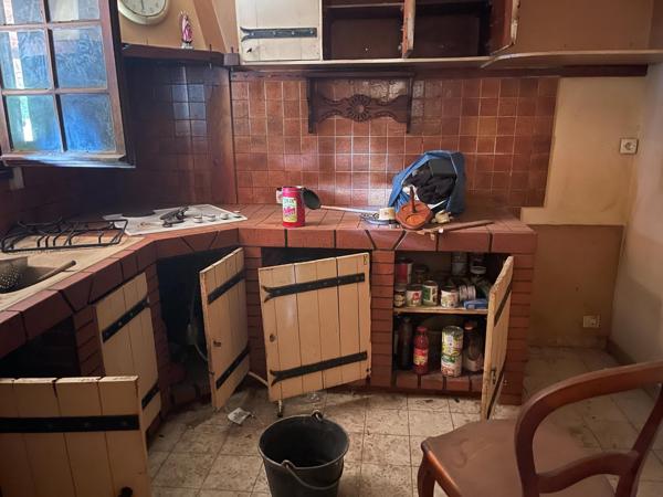 34320 ROUJAN MAISON ABANDONNEE DE 80 M² AVEC TRAVAUX