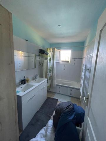 34320 ROUJAN MAISON ABANDONNEE DE 80 M² AVEC TRAVAUX