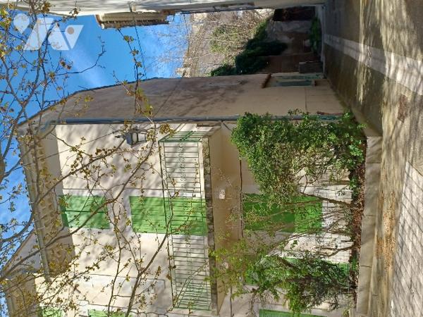 MAISON DE VILLAGE A RENOVER AVEC REMISE NON ATTENANTE