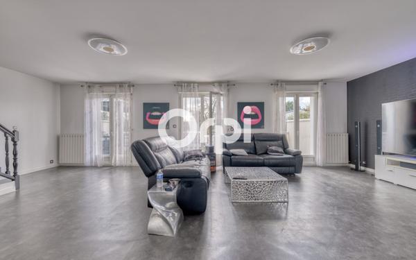 Maison à vendre    6 pièces • 220 m2 Gournay-sur-Marne