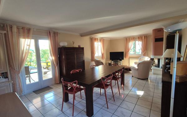 Maison à vendre    5 pièces • 150 m2 Saint-Martin-d'Ardèche