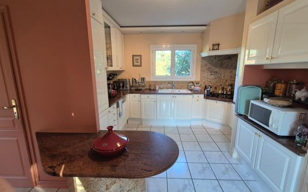 Maison à vendre    5 pièces • 150 m2 Saint-Martin-d'Ardèche