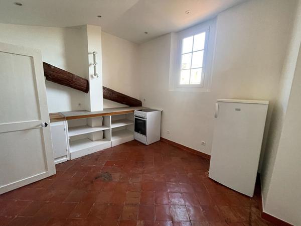 QUARTIER MAZARIN -  APPARTEMENT T2 - CHARME DE L ANCIEN