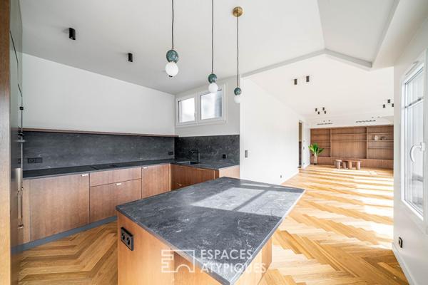 Duplex en dernier étage rénové avec vue à Madeleine