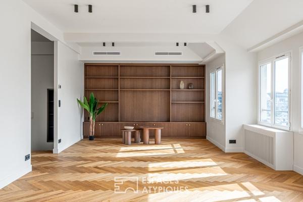 Duplex en dernier étage rénové avec vue à Madeleine