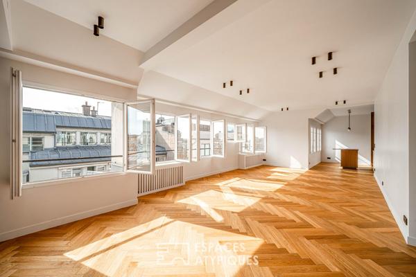 Duplex en dernier étage rénové avec vue à Madeleine